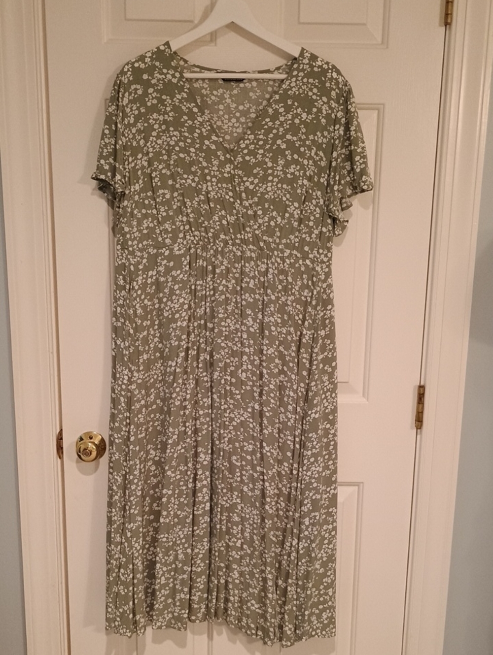 BloomChic Olive Sage Floral Midi Dress